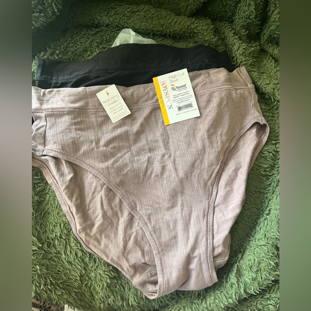 Women's High Cut Panties - Black and Tan